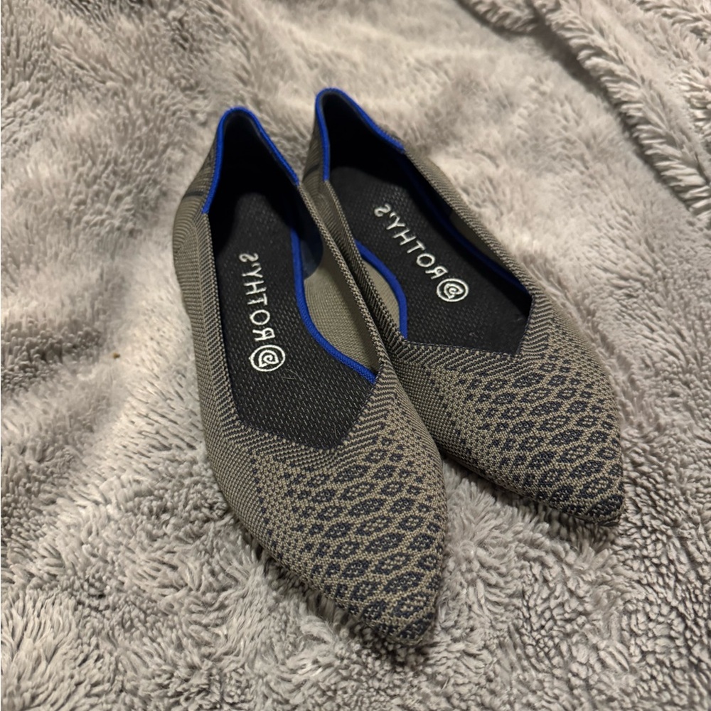 Rothy’s discontinued walnut python the point flat 8.5